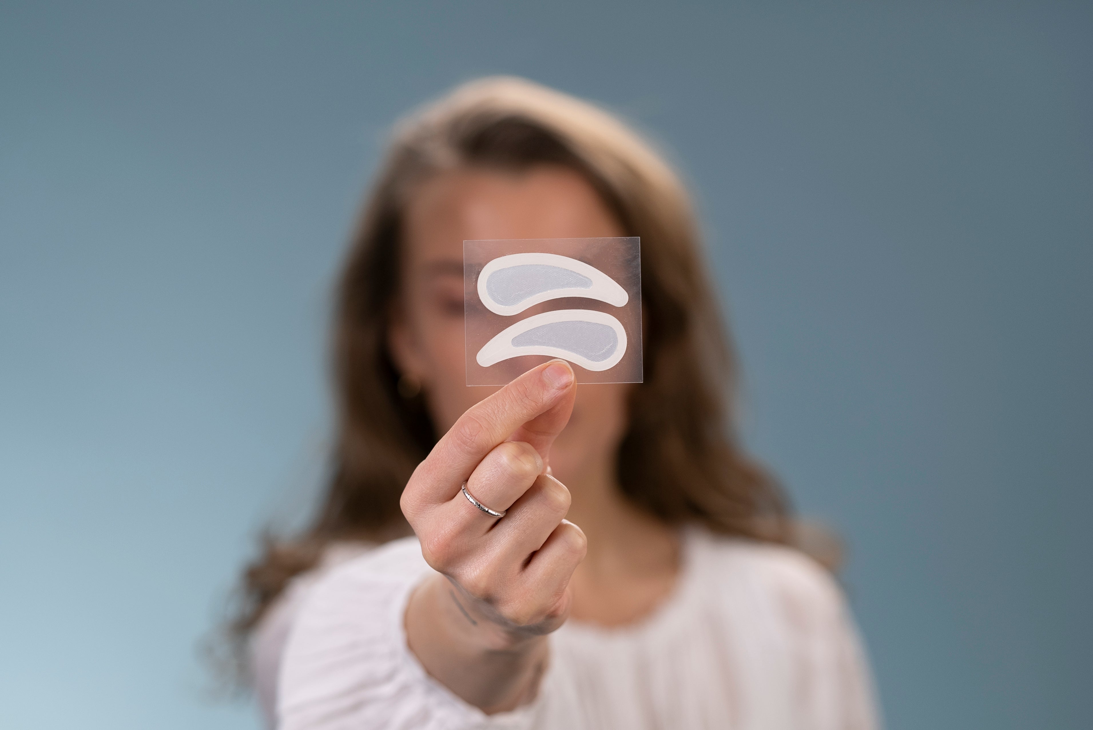 Acu zonas mikronīdlinga terapijas komplekts x4 | SYMPHONIQUE MICRO-NEEDLING PUFFY EYES PERFUSION THERAPY PATCHES x4